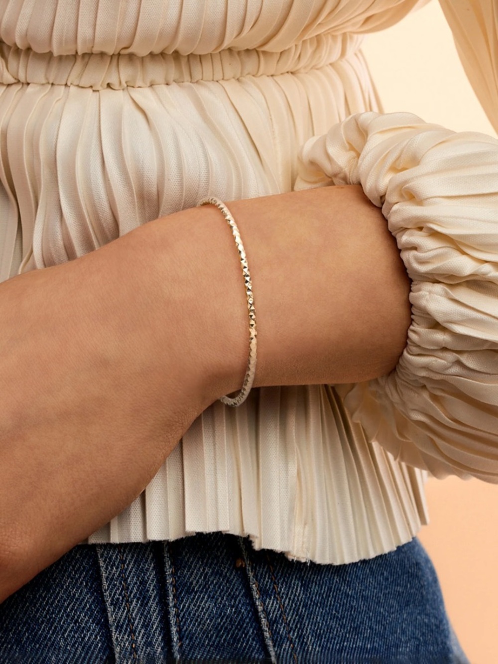 Ross-Simons Italian 14kt Yellow Gold Hammered Bangle Bracelet